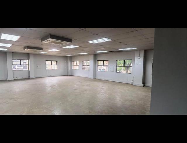 BUSINESS PROPERTY TO RENT IN ERASMUSKLOOF